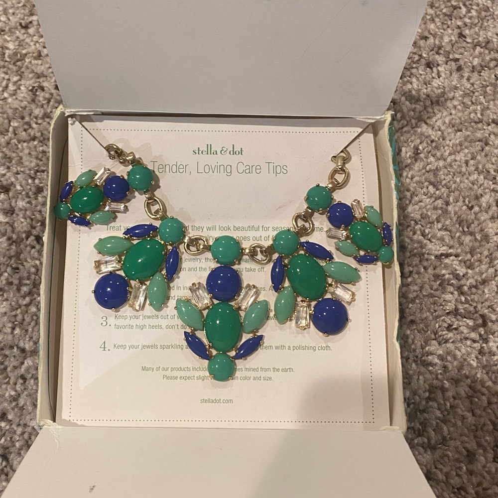 Necklace